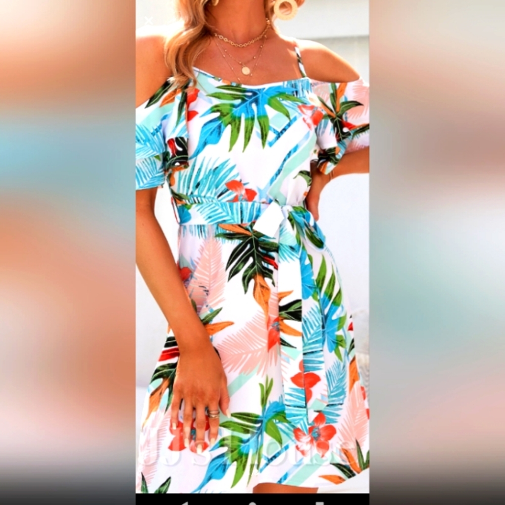 Tropical cold shoulder mini
